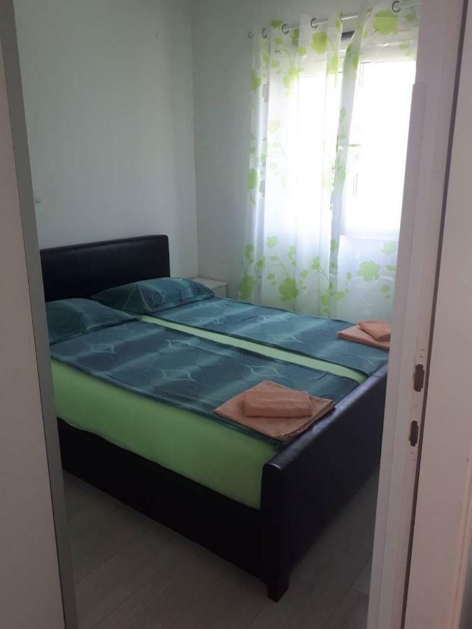 Apartmani Ivana Лопар Екстериор снимка